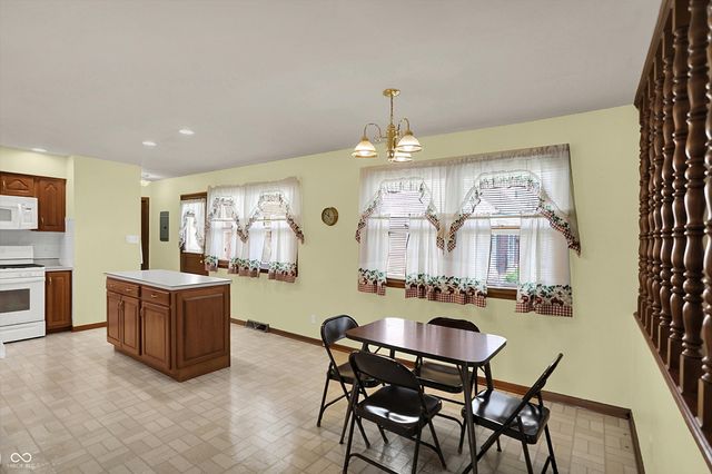 2104 Radcliffe Avenue, Indianapolis, IN 46227