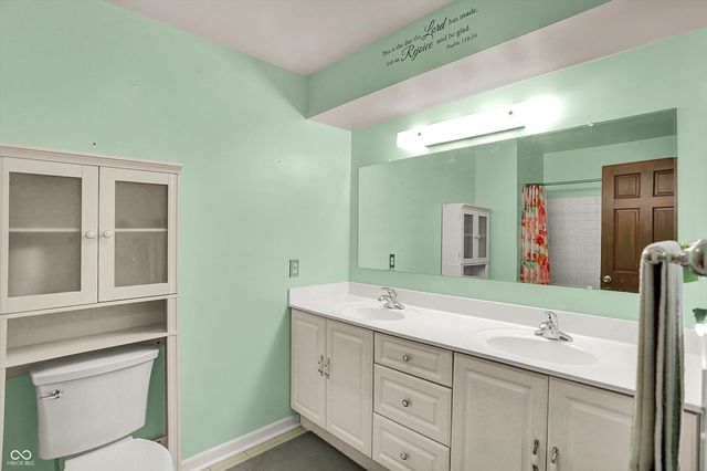 2104 Radcliffe Avenue, Indianapolis, IN 46227