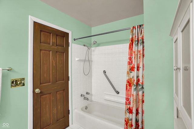 2104 Radcliffe Avenue, Indianapolis, IN 46227