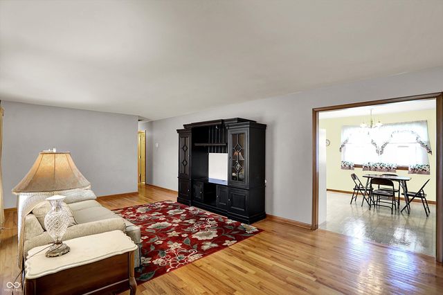 2104 Radcliffe Avenue, Indianapolis, IN 46227