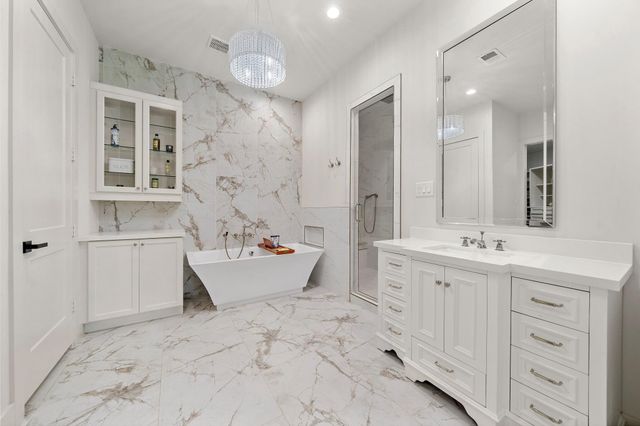 1003 Wakefield Drive, Houston, TX 77018