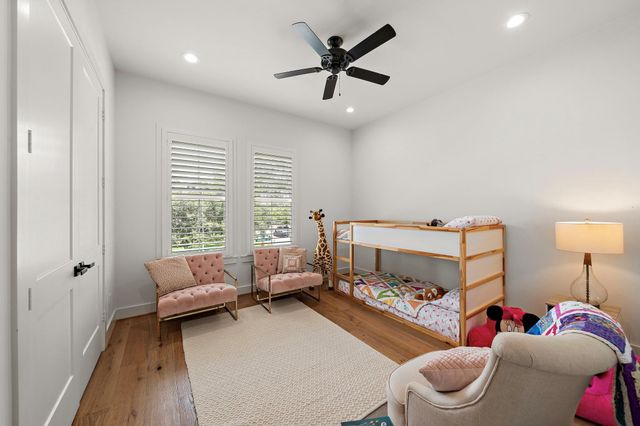 1003 Wakefield Drive, Houston, TX 77018
