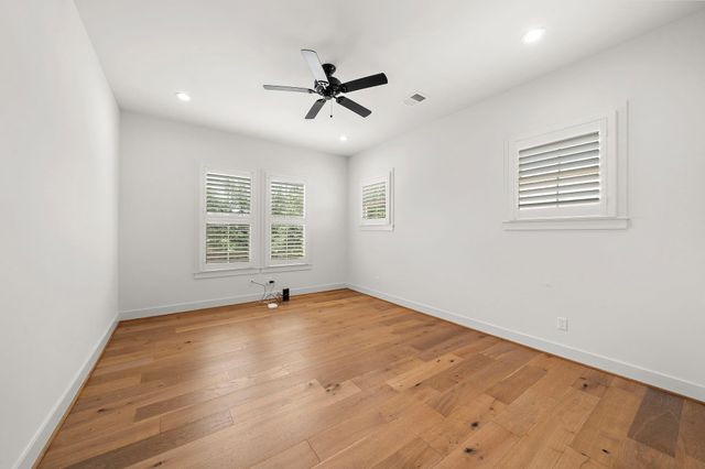 1003 Wakefield Drive, Houston, TX 77018