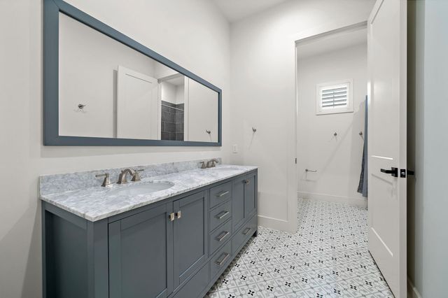 1003 Wakefield Drive, Houston, TX 77018