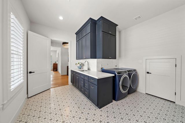 1003 Wakefield Drive, Houston, TX 77018