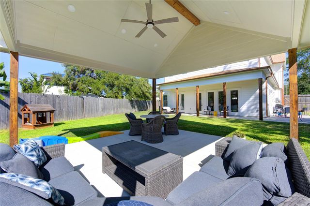 1003 Wakefield Drive, Houston, TX 77018
