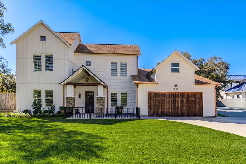 1003 Wakefield Drive, Houston, TX 77018