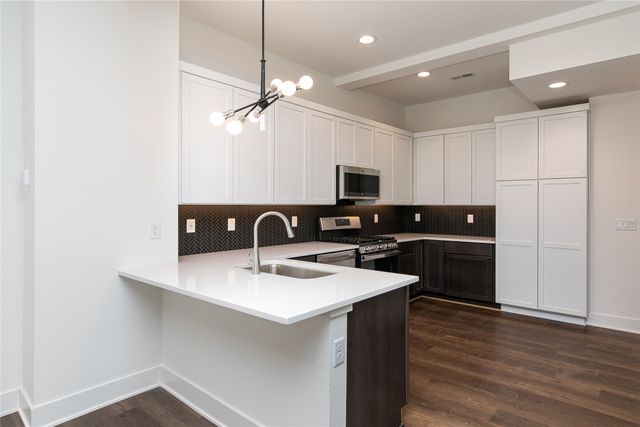 217 Maple Street, Des Moines, IA 50309