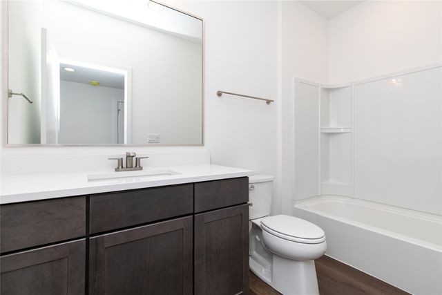 217 Maple Street, Des Moines, IA 50309