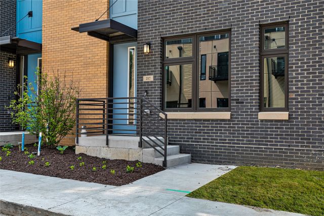 217 Maple Street, Des Moines, IA 50309