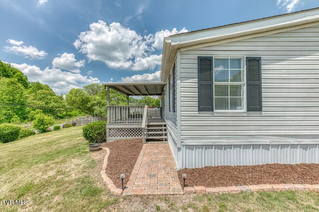 1993 Feathers Chapel Road, Blountville, TN 37617