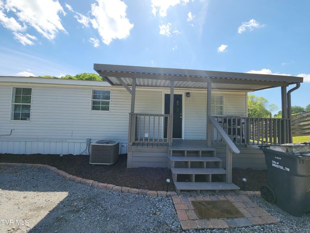 1993 Feathers Chapel Road, Blountville, TN 37617