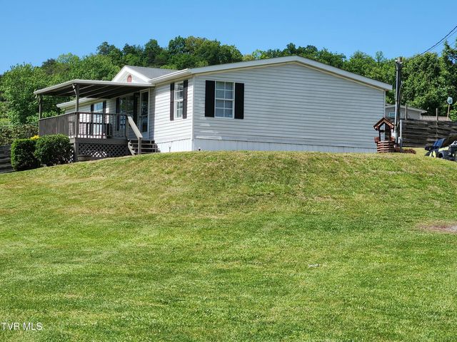 1993 Feathers Chapel Road, Blountville, TN 37617