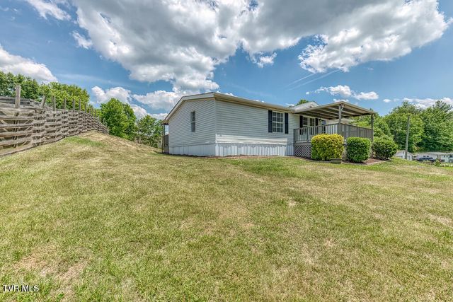 1993 Feathers Chapel Road, Blountville, TN 37617