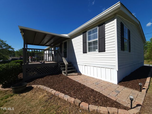 1993 Feathers Chapel Road, Blountville, TN 37617