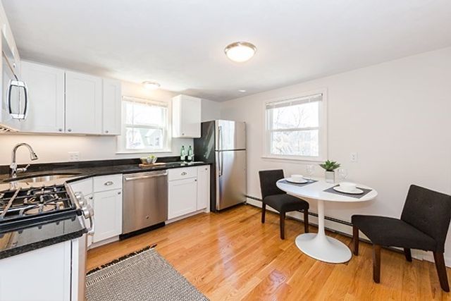 150 Brown St 2L, Waltham, MA 02453