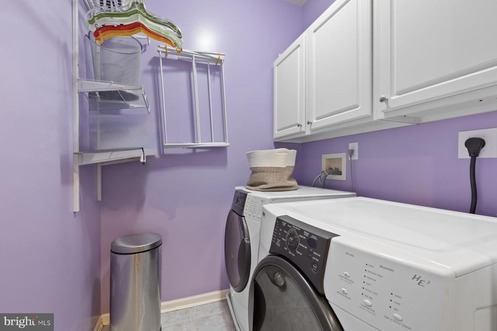 1020 CRESTFIELD DR, Rockville, MD 20850