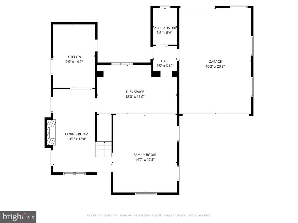 Image 6 of property listing at 405 HILLCREST RD, York, PA 17403