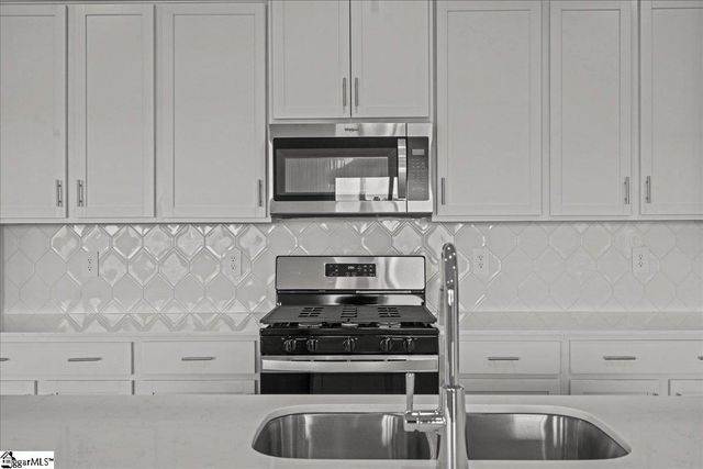 105 Bechler Drive, Gray Court, SC 29645