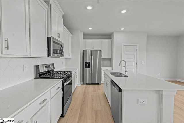 105 Bechler Drive, Gray Court, SC 29645