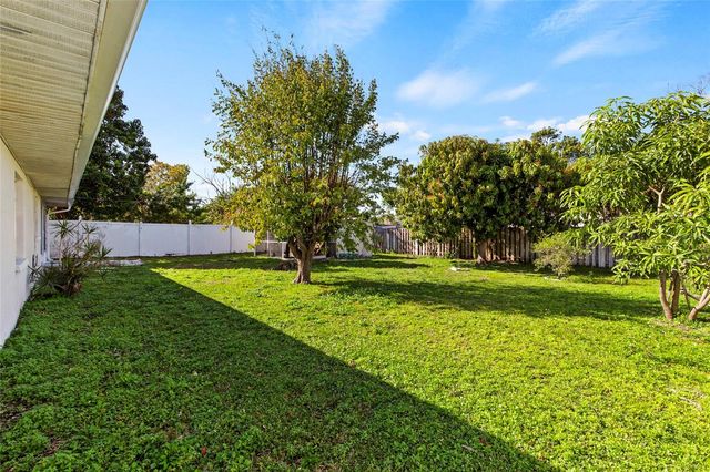 2804 W 27TH AVE DR, Bradenton, FL 34205