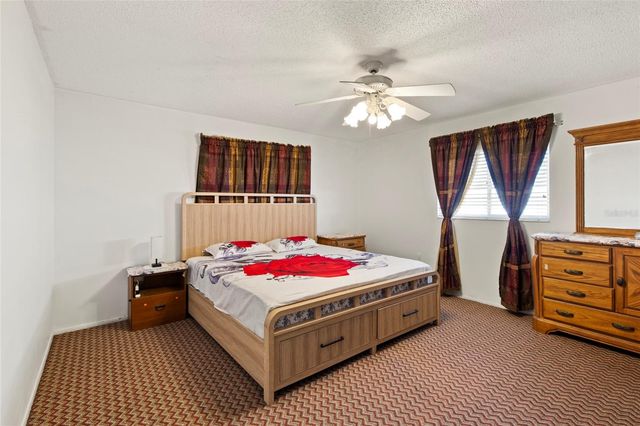 2804 W 27TH AVE DR, Bradenton, FL 34205