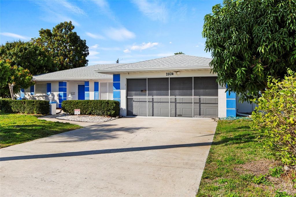 2804 W 27TH AVE DR, Bradenton, FL 34205