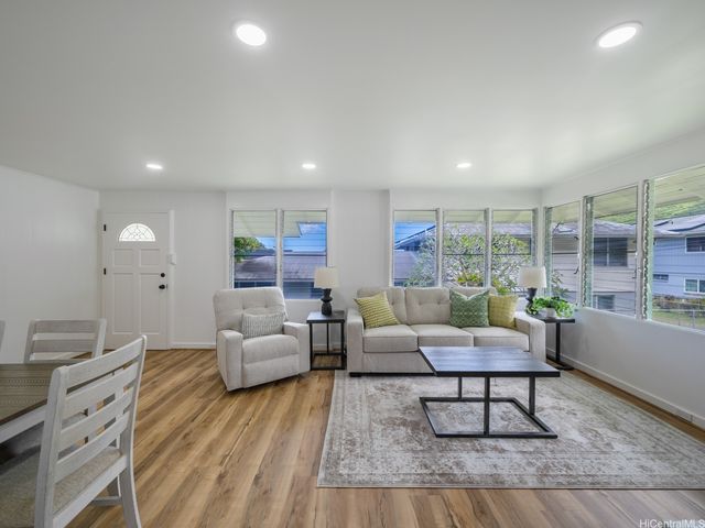 2930 Kolomona Place A, Honolulu, HI 96822