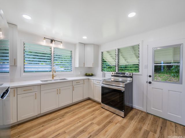 2930 Kolomona Place A, Honolulu, HI 96822