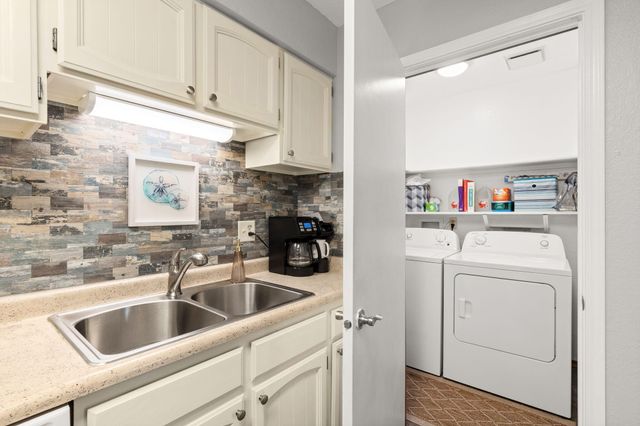 7544 Prairie Road NE, Albuquerque, NM 87109