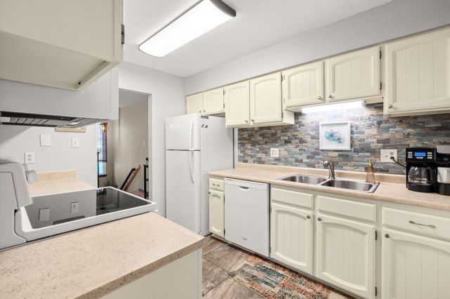 7544 Prairie Road NE, Albuquerque, NM 87109