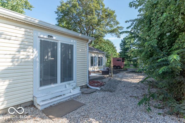71 W County Road 500 S, Clayton, IN 46118