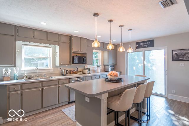 71 W County Road 500 S, Clayton, IN 46118