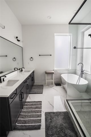3032 Lamar St, Houston, TX 77003