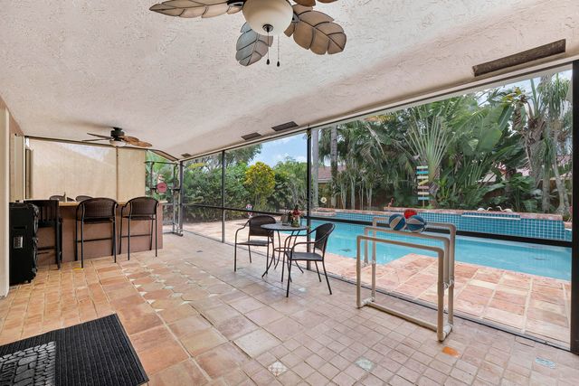 10662 NW 7th Place, Coral Springs, FL 33071