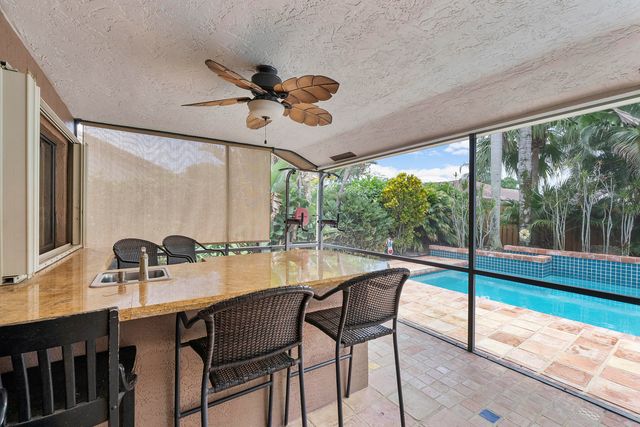 10662 NW 7th Place, Coral Springs, FL 33071
