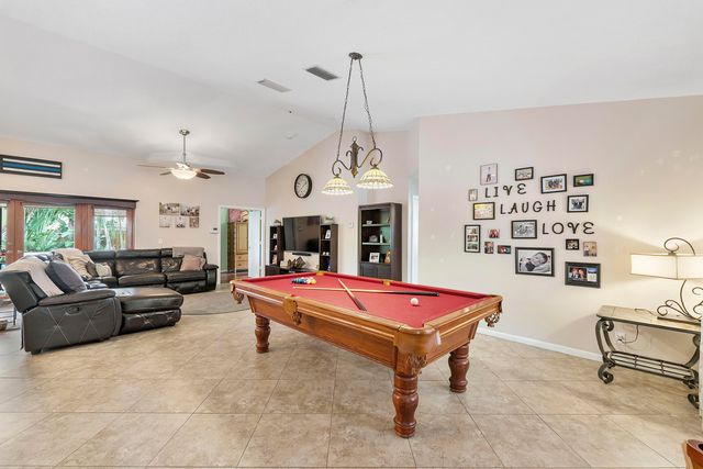 10662 NW 7th Place, Coral Springs, FL 33071