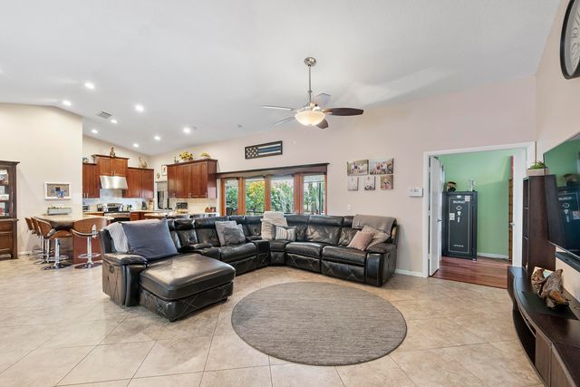 10662 NW 7th Place, Coral Springs, FL 33071