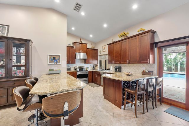 10662 NW 7th Place, Coral Springs, FL 33071