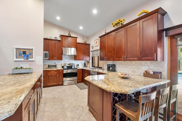 10662 NW 7th Place, Coral Springs, FL 33071