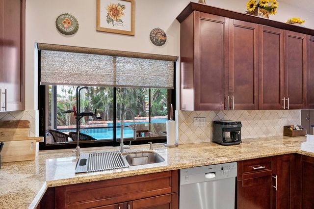 10662 NW 7th Place, Coral Springs, FL 33071
