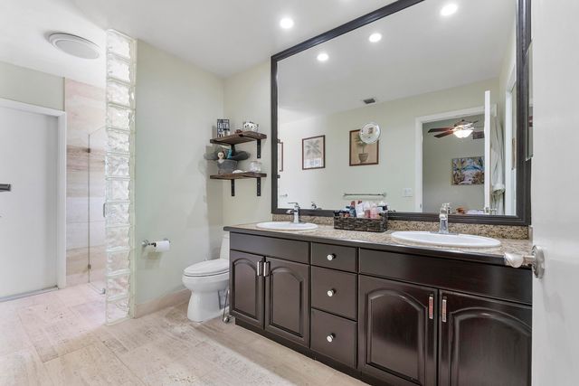 10662 NW 7th Place, Coral Springs, FL 33071
