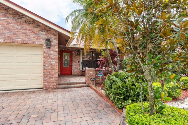 10662 NW 7th Place, Coral Springs, FL 33071