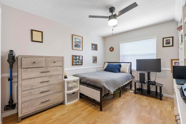 10662 NW 7th Place, Coral Springs, FL 33071