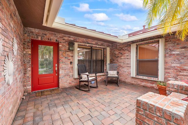 10662 NW 7th Place, Coral Springs, FL 33071