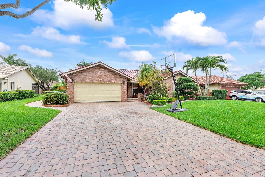 10662 NW 7th Place, Coral Springs, FL 33071