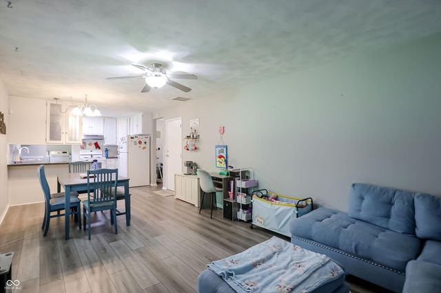 200 S Vine Street, Thorntown, IN 46071