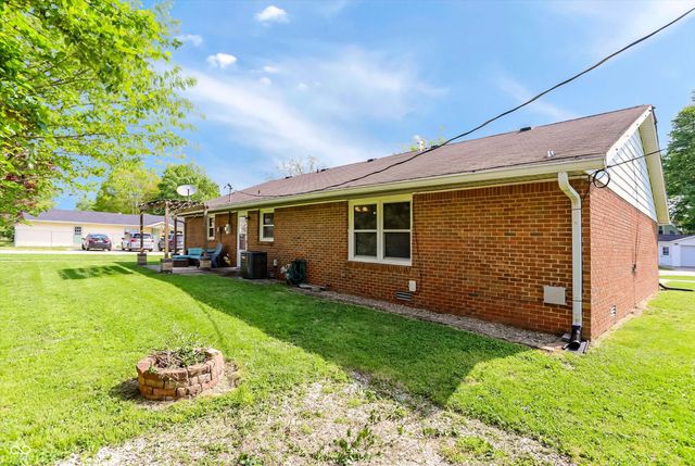 200 S Vine Street, Thorntown, IN 46071