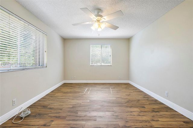 937 NW 104th Way, Coral Springs, FL 33071