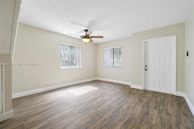 937 NW 104th Way, Coral Springs, FL 33071